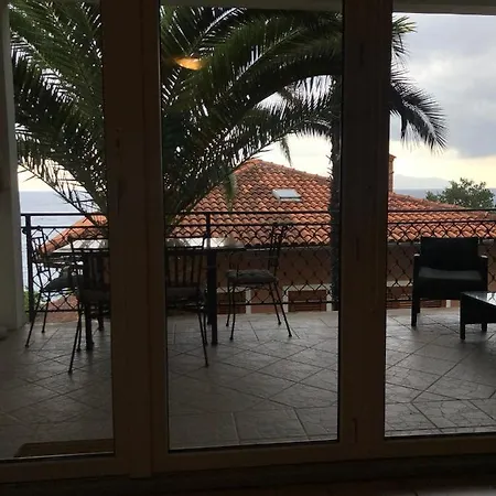 Nika Apartman Lovran