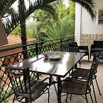 Nika לובראן