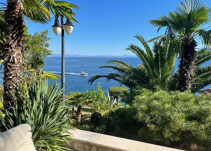 Nika Apartman Lovran